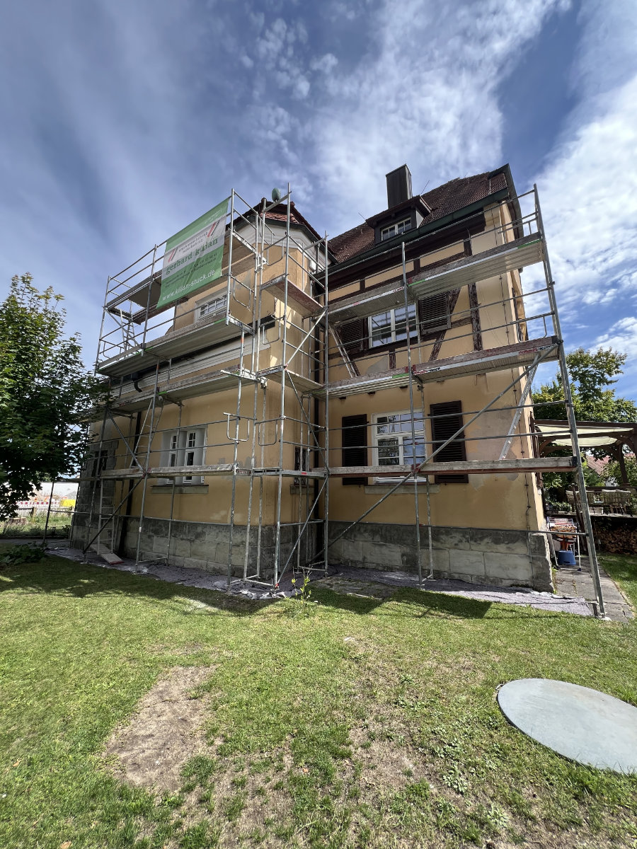 Projekt-132-Sanierung-einer-historischen-Fassade